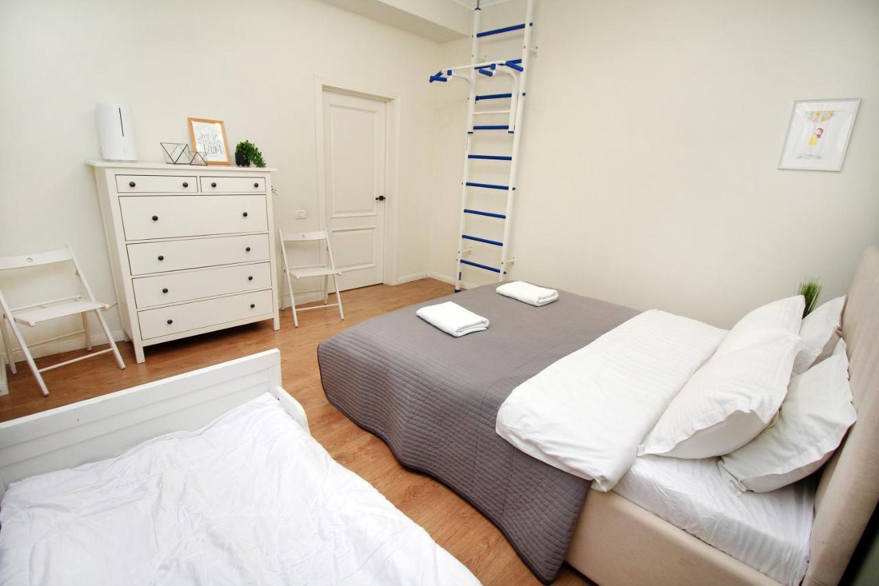Perfect Spacious Apartment 356 アルマトイ エクステリア 写真