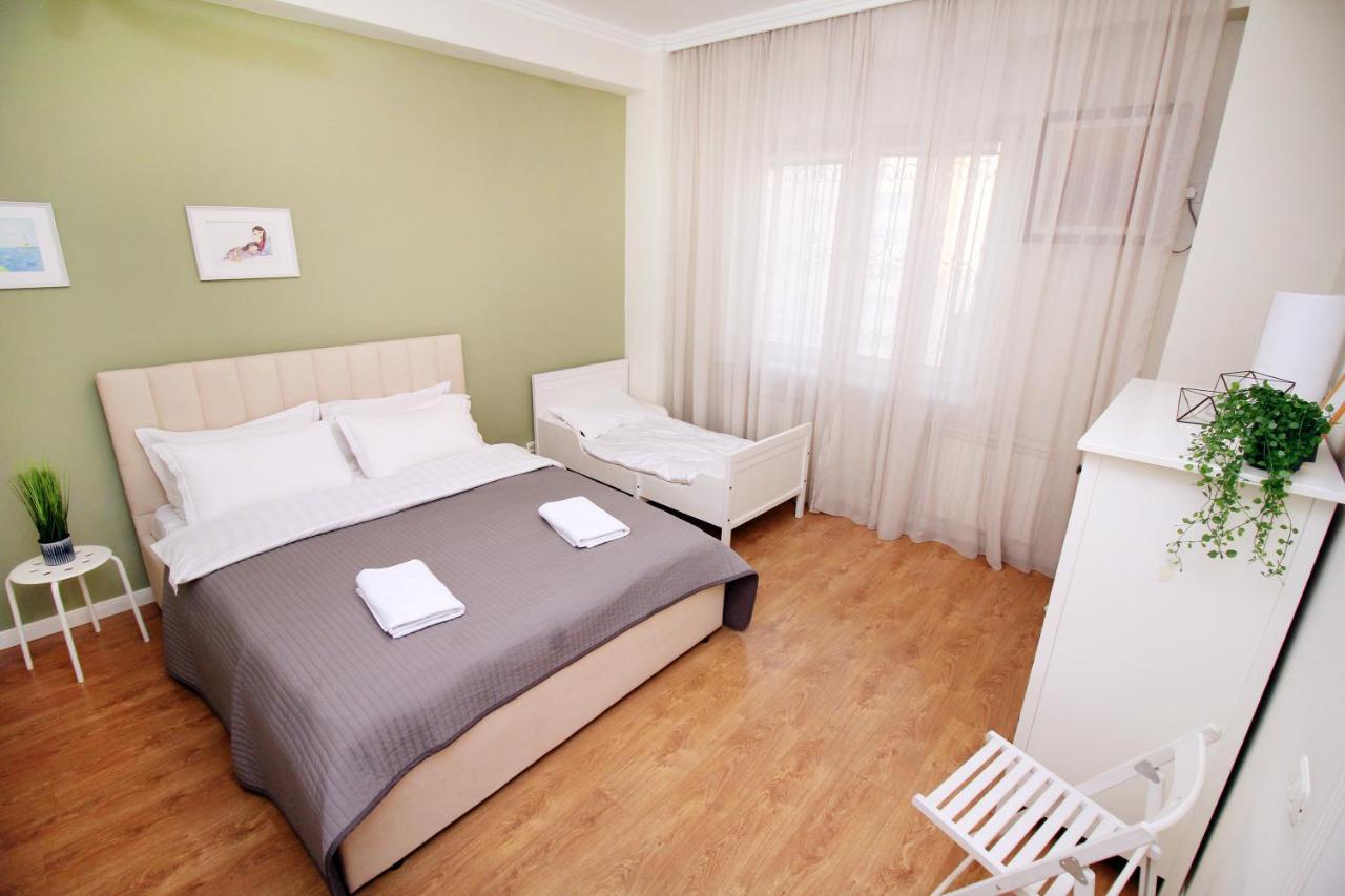 Perfect Spacious Apartment 356 アルマトイ エクステリア 写真
