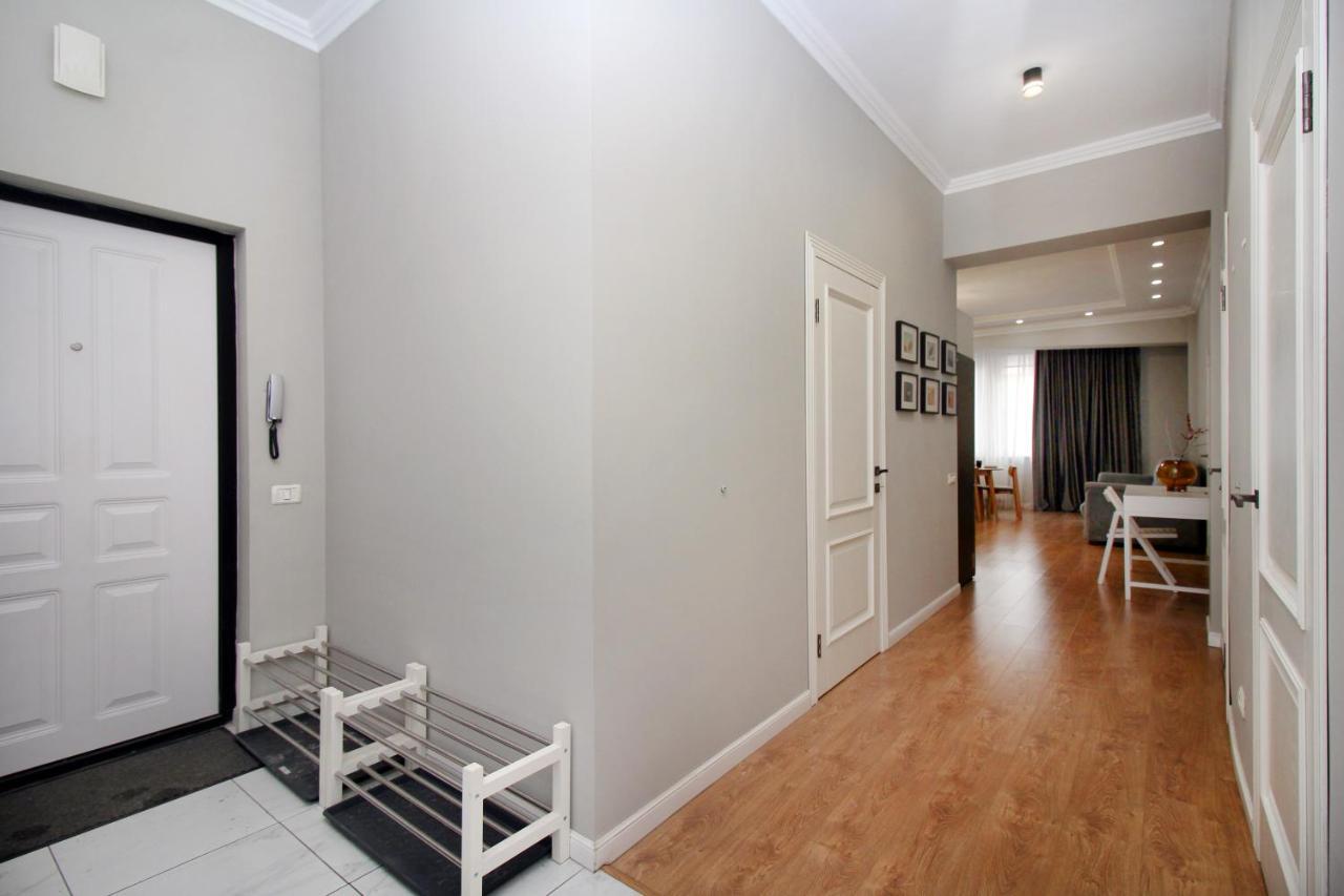 Perfect Spacious Apartment 356 アルマトイ エクステリア 写真